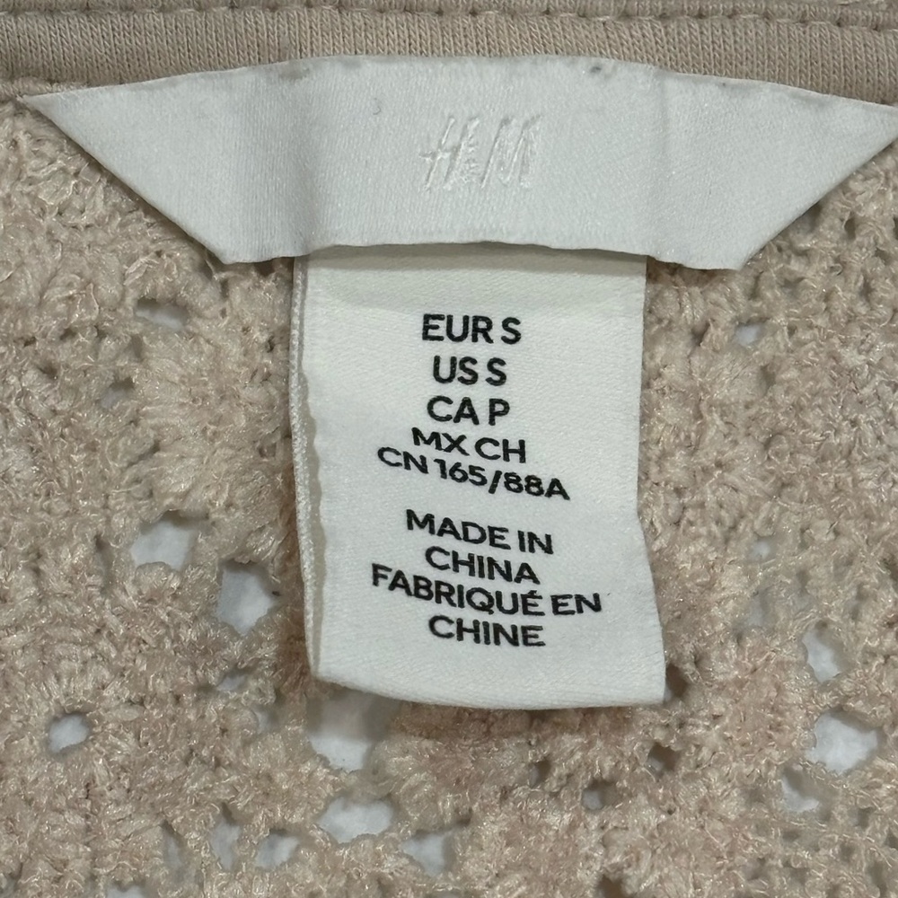 H&M Crochet Floral Lace Crop Top, Adjustable Straps, Tan, Small - Picture 5 of 6